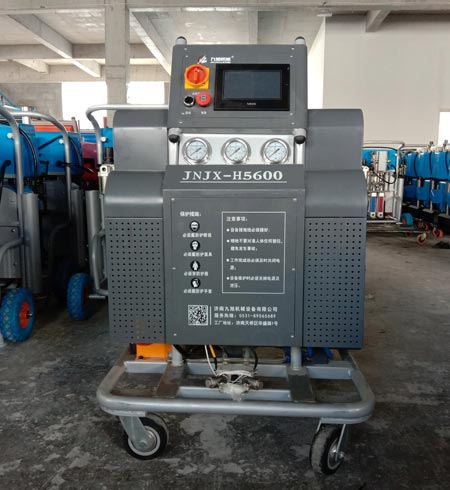 保溫層噴涂機器(圖3) 液壓H5600聚氨酯發(fā)泡噴涂機